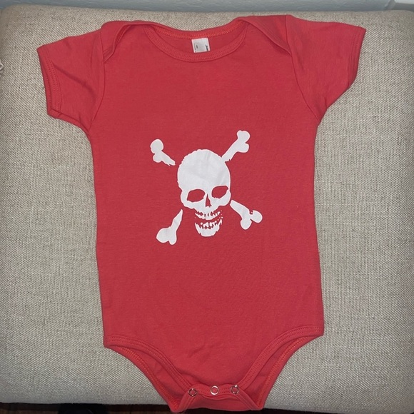 Skull Baby Onesie - Picture 1 of 4